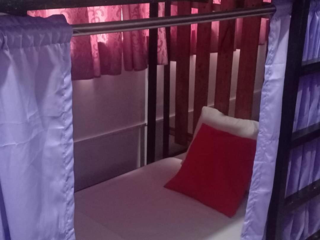 Lojed Sean Bed And Space Pasay Extérieur photo